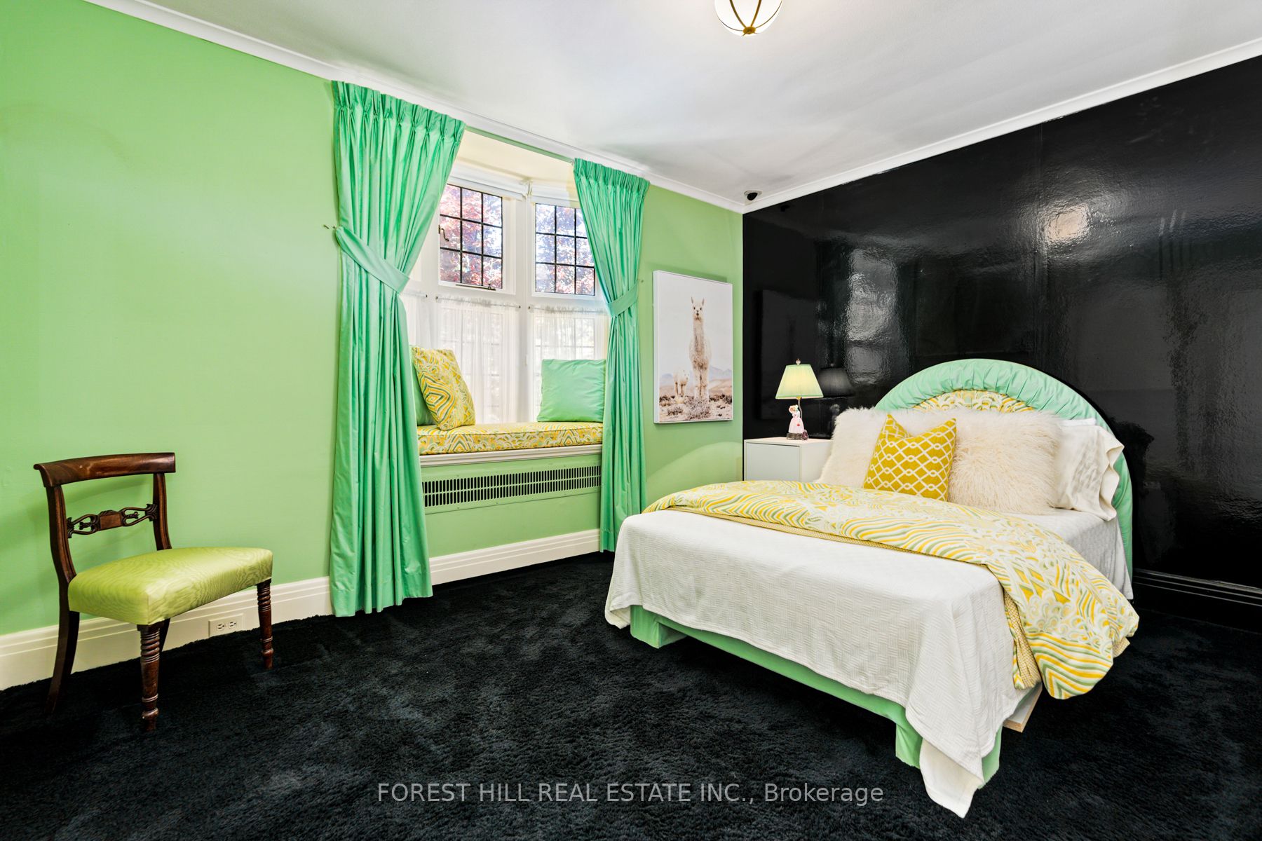 23 Dewbourne Ave