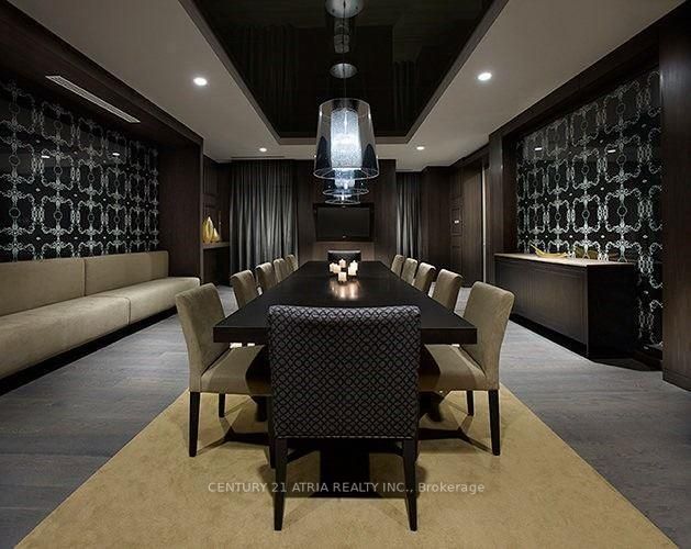 300 Front St W, #3401