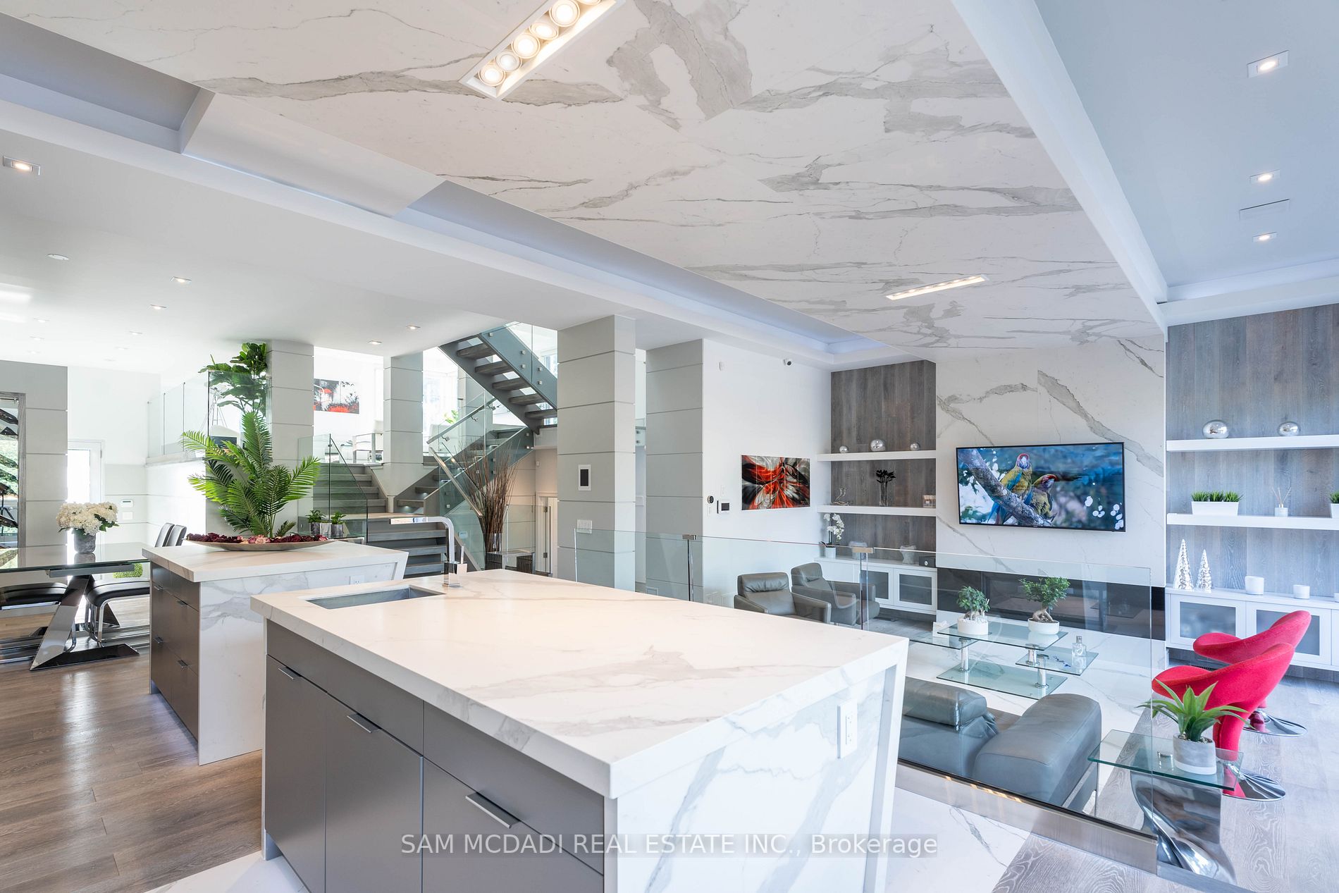 59 Lascelles Blvd