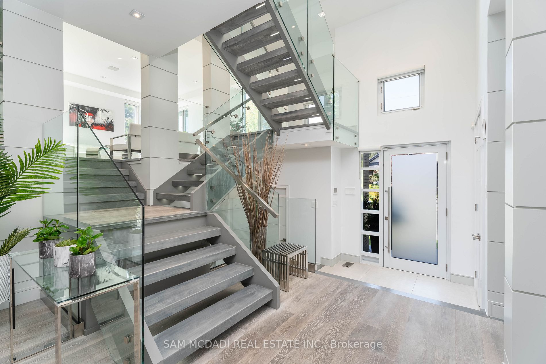 59 Lascelles Blvd
