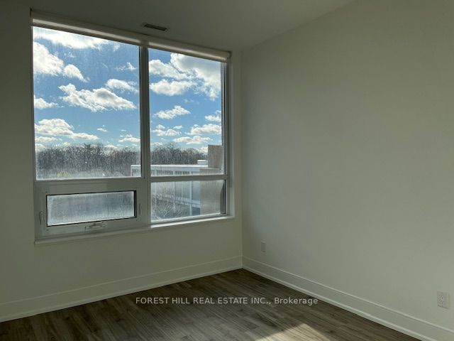 310 Tweedsmuir Ave, #315