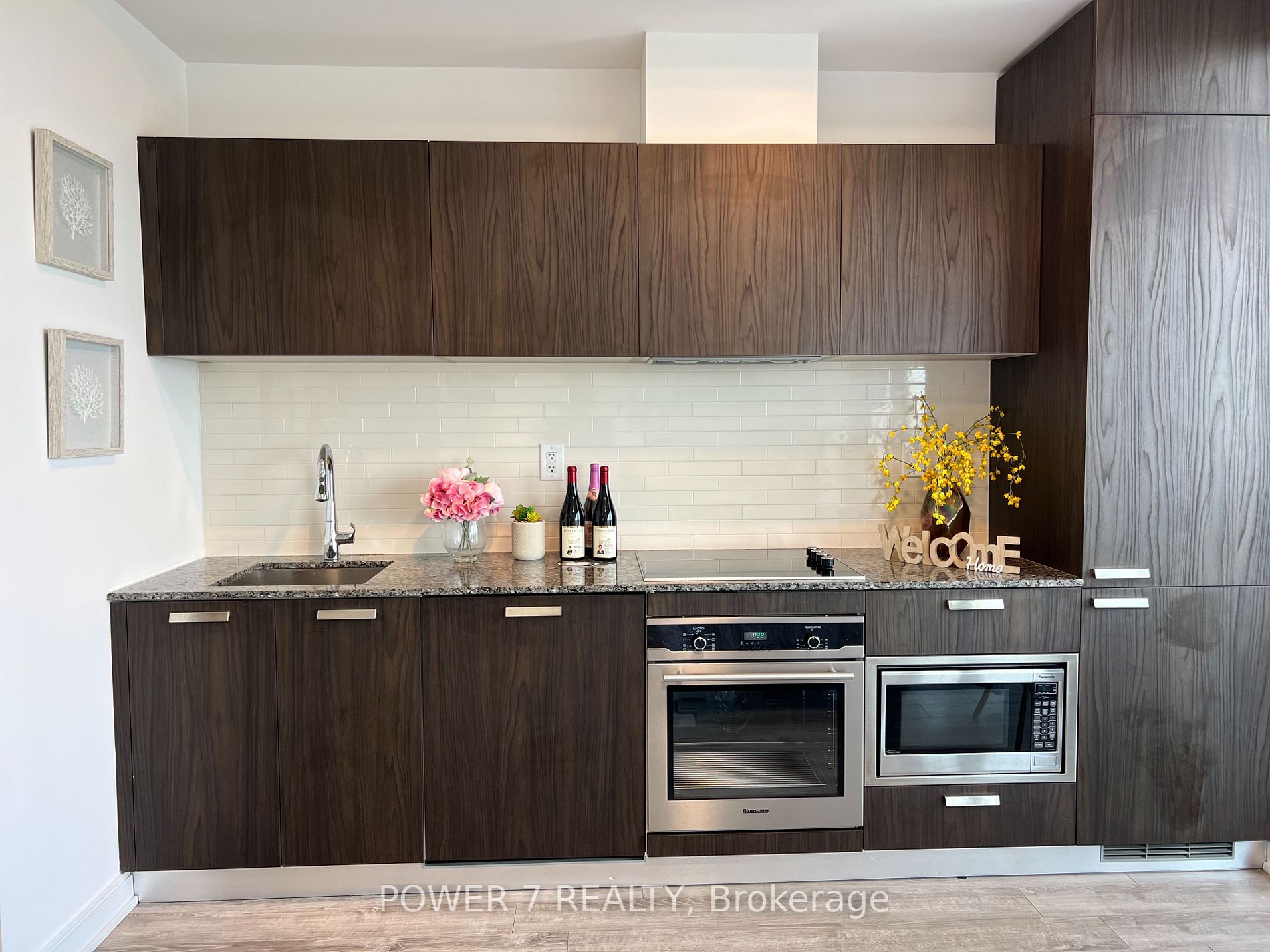 50 Charles St E, #4402