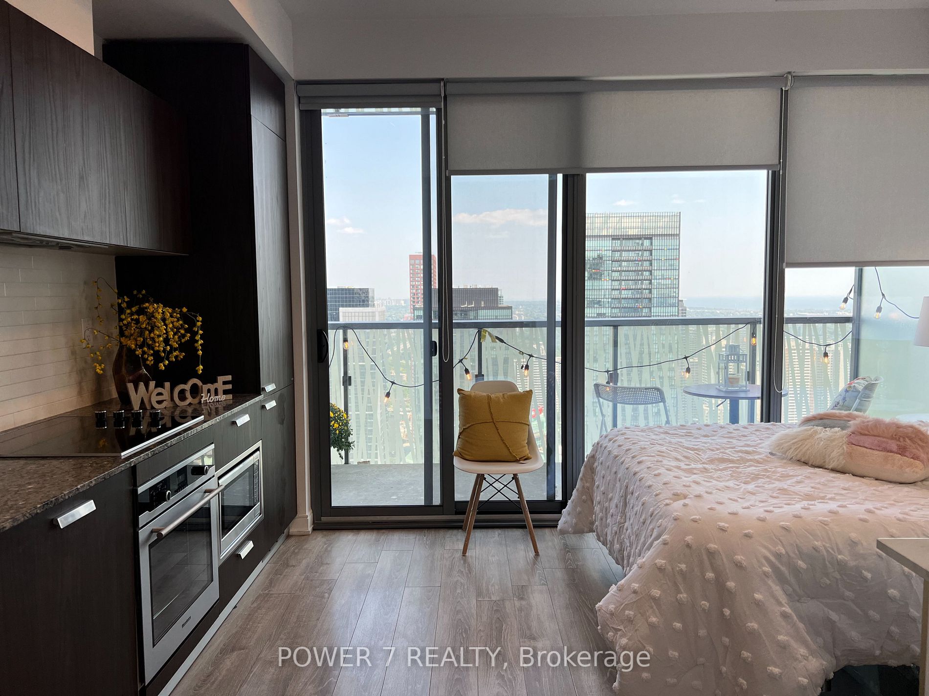 50 Charles St E, #4402