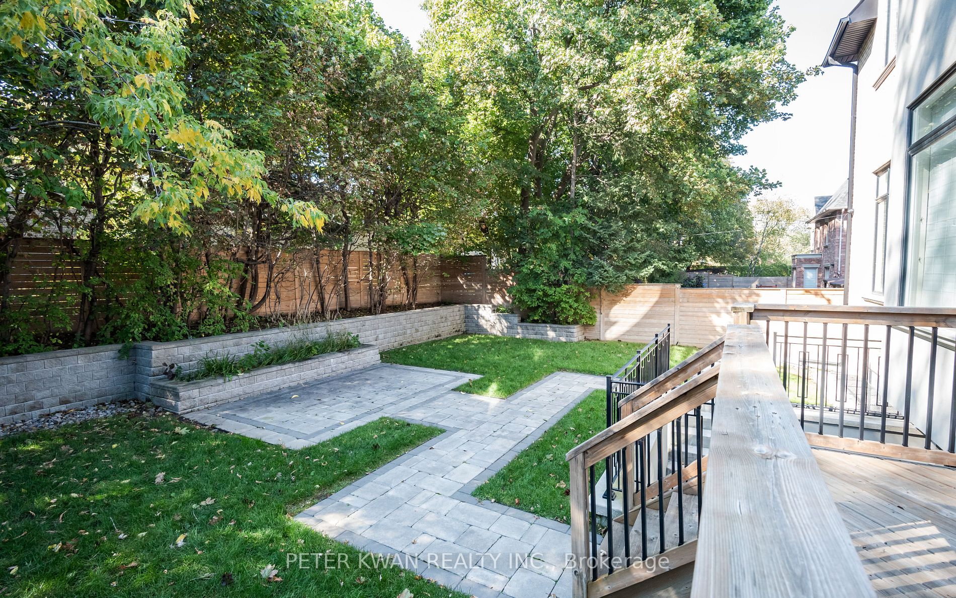 27 Whittaker Crescent