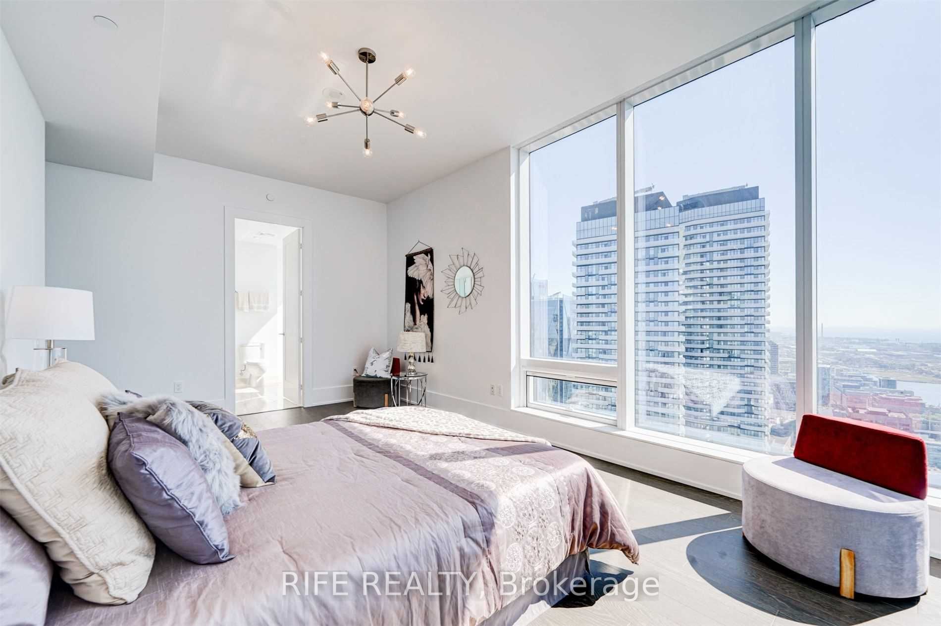 10 York St, #6305