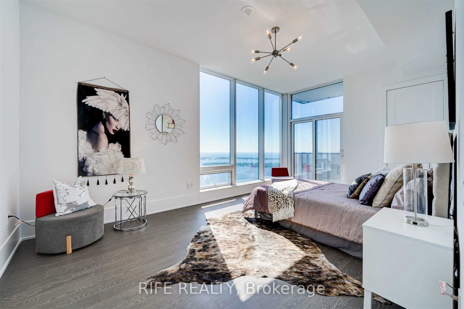 10 York St, #6305