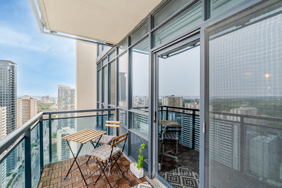 28 Linden St, #3003