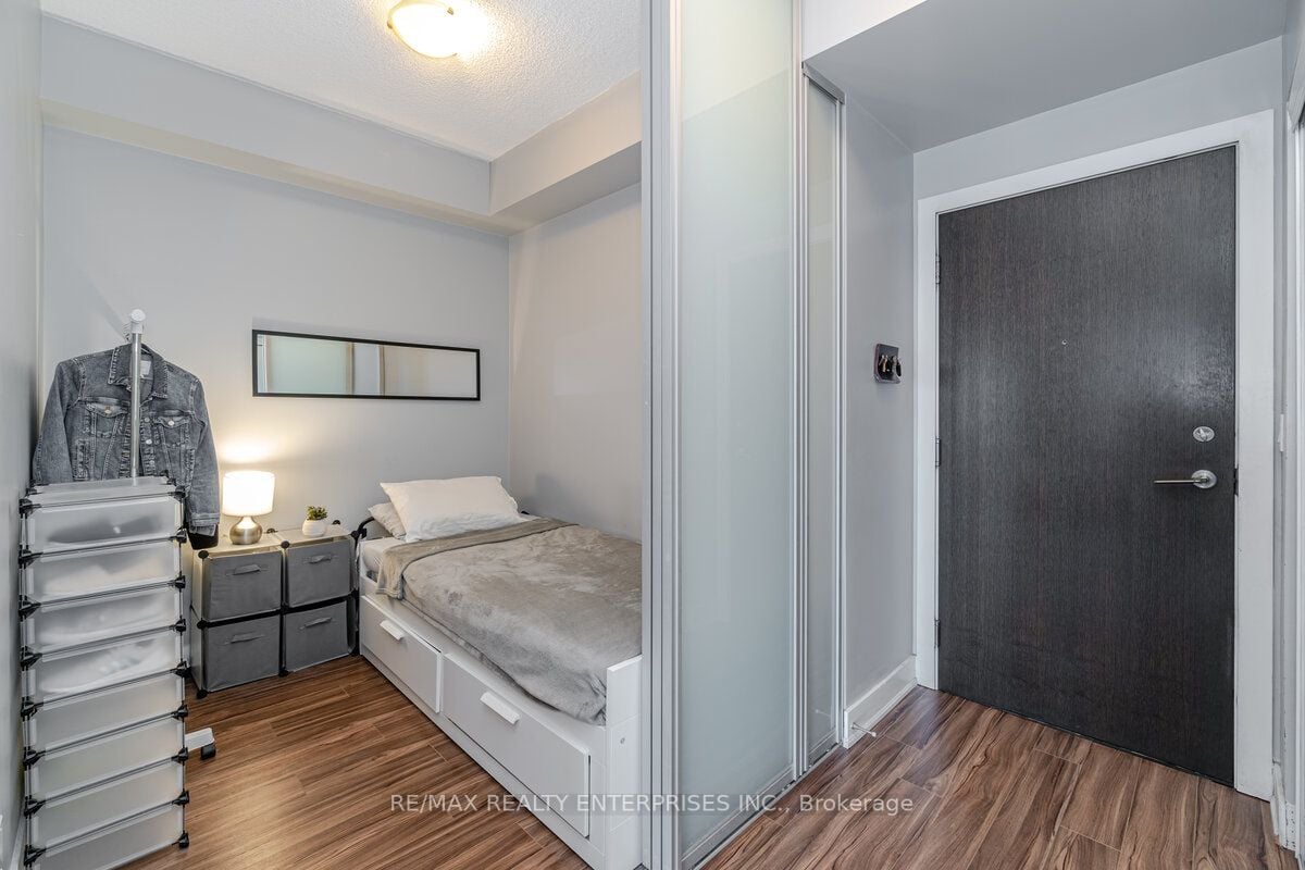 28 Linden St, #3003