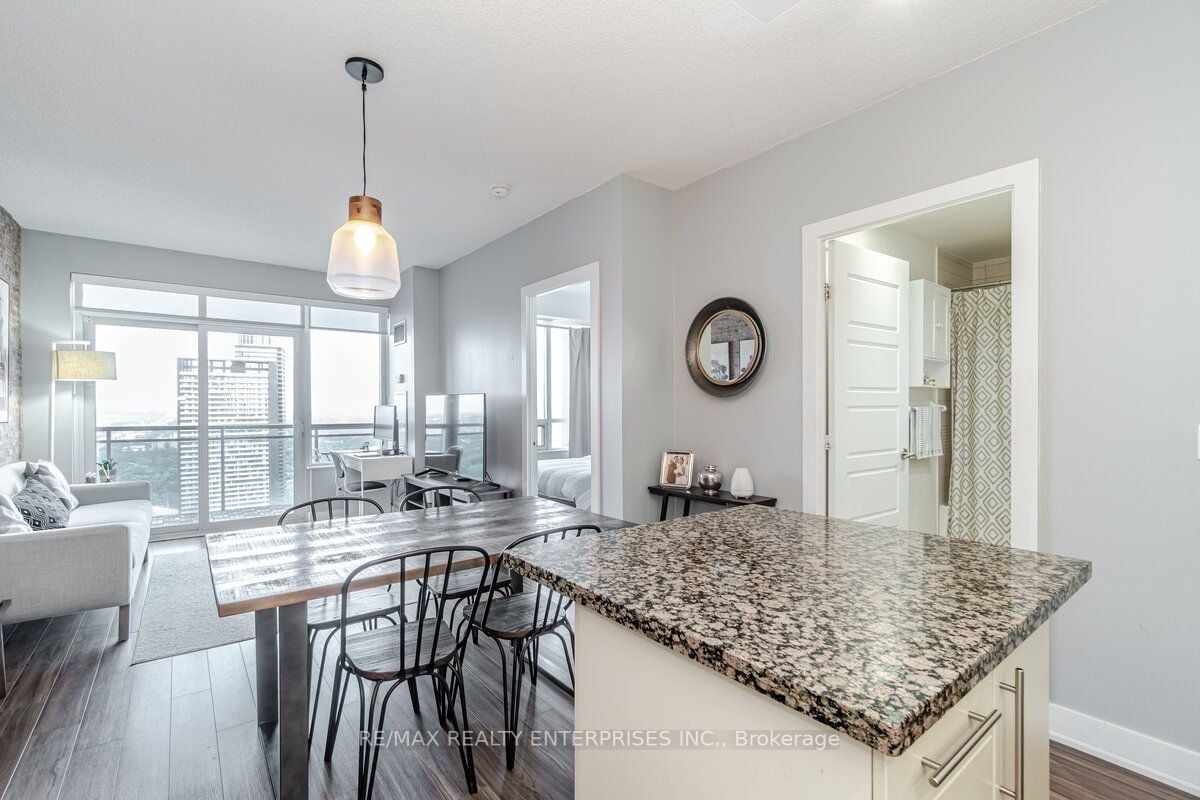 28 Linden St, #3003