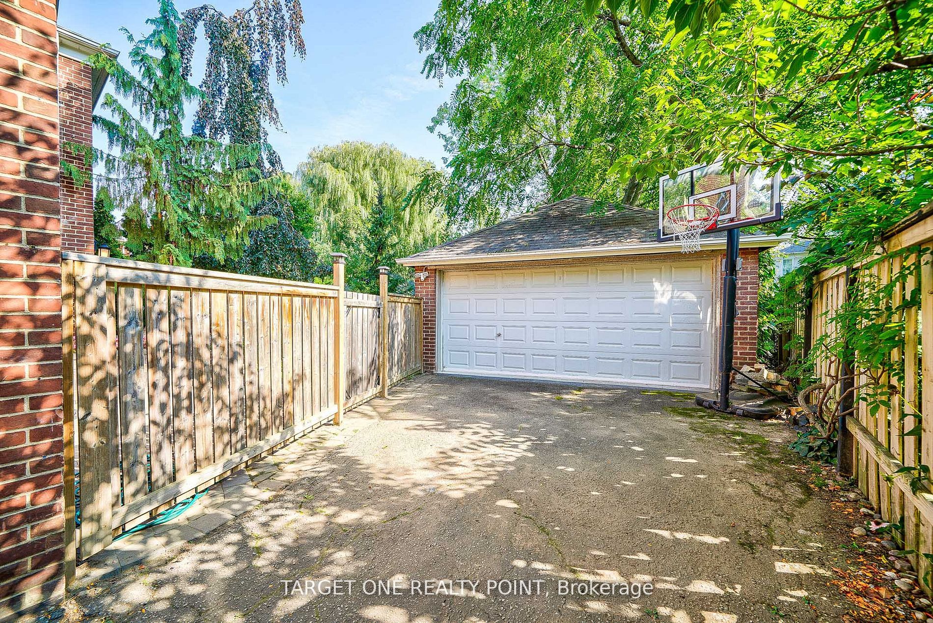 291 Glengrove Ave W