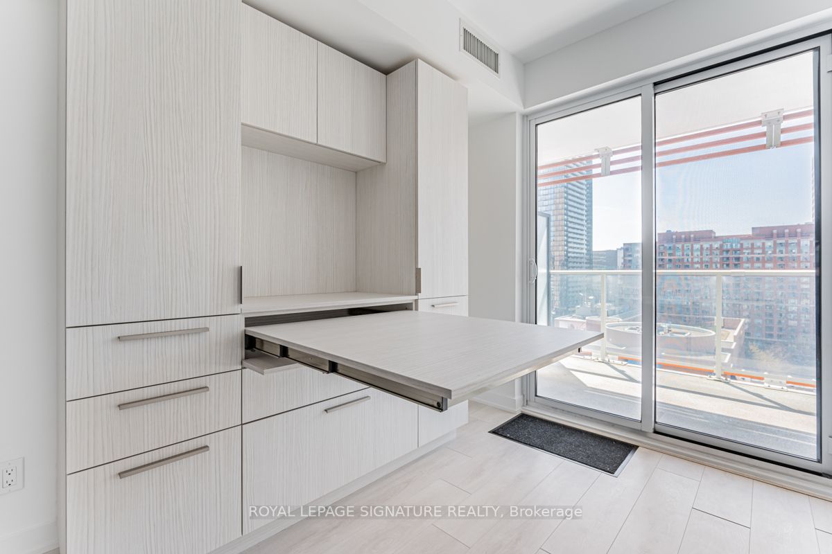 18 Maitland Terrace, #1007