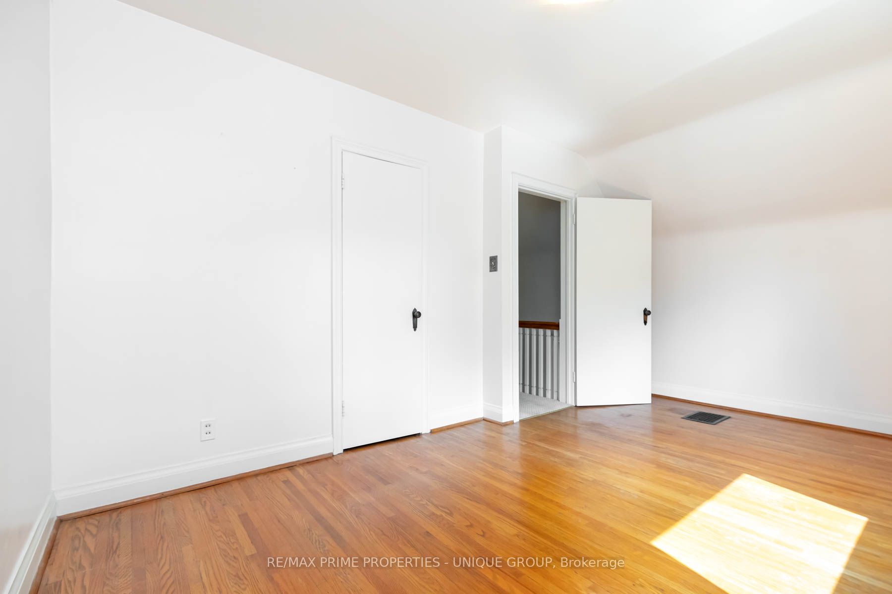 114 Glenvale Blvd
