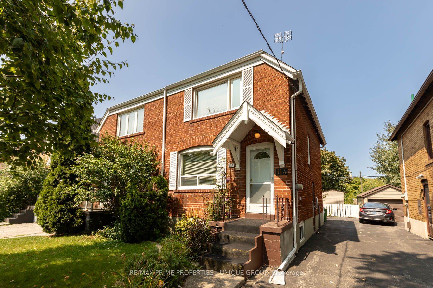 114 Glenvale Blvd