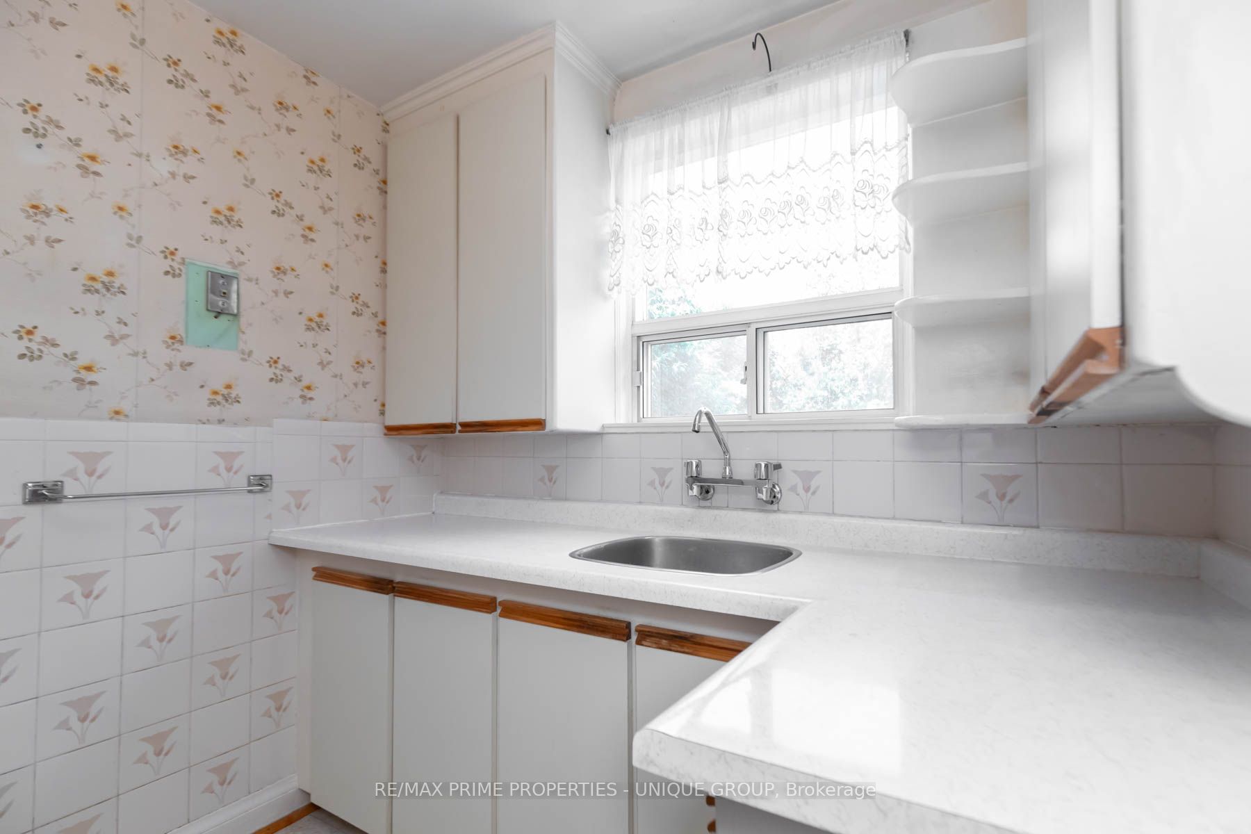 114 Glenvale Blvd