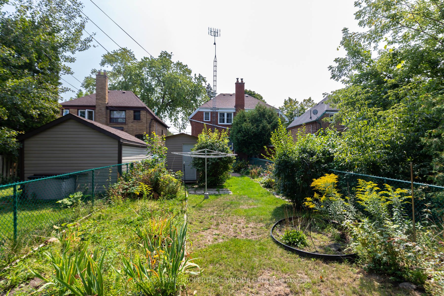 114 Glenvale Blvd