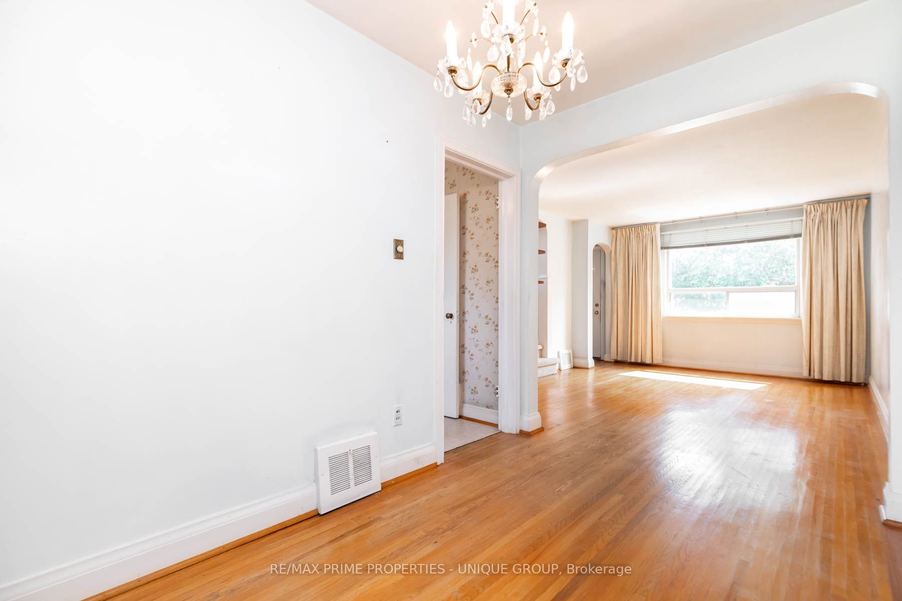 114 Glenvale Blvd
