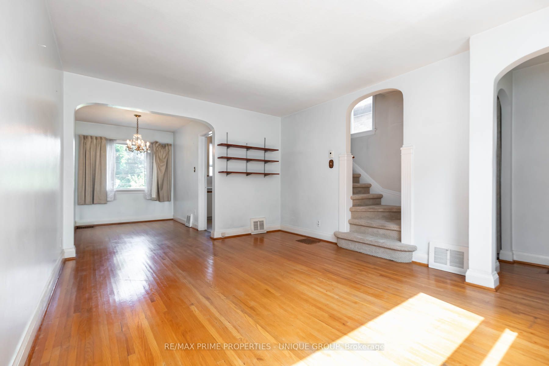 114 Glenvale Blvd