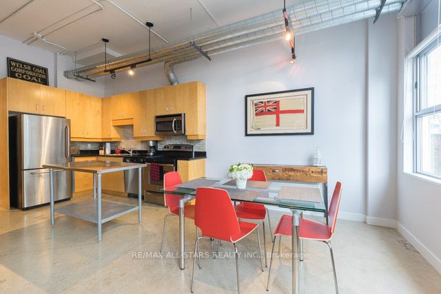 188 Eglinton Avenue E, #312