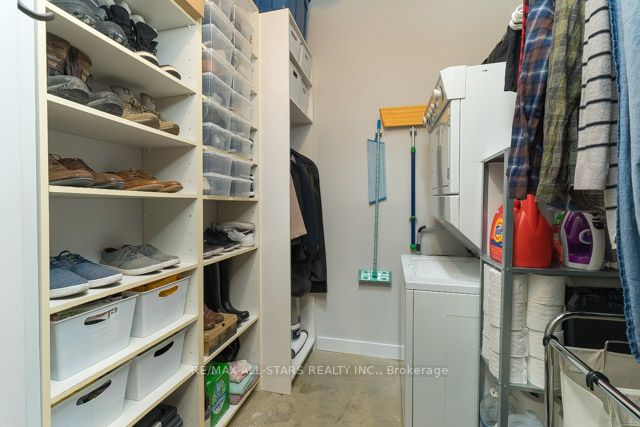 188 Eglinton Avenue E, #312