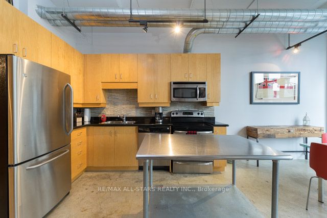 188 Eglinton Avenue E, #312