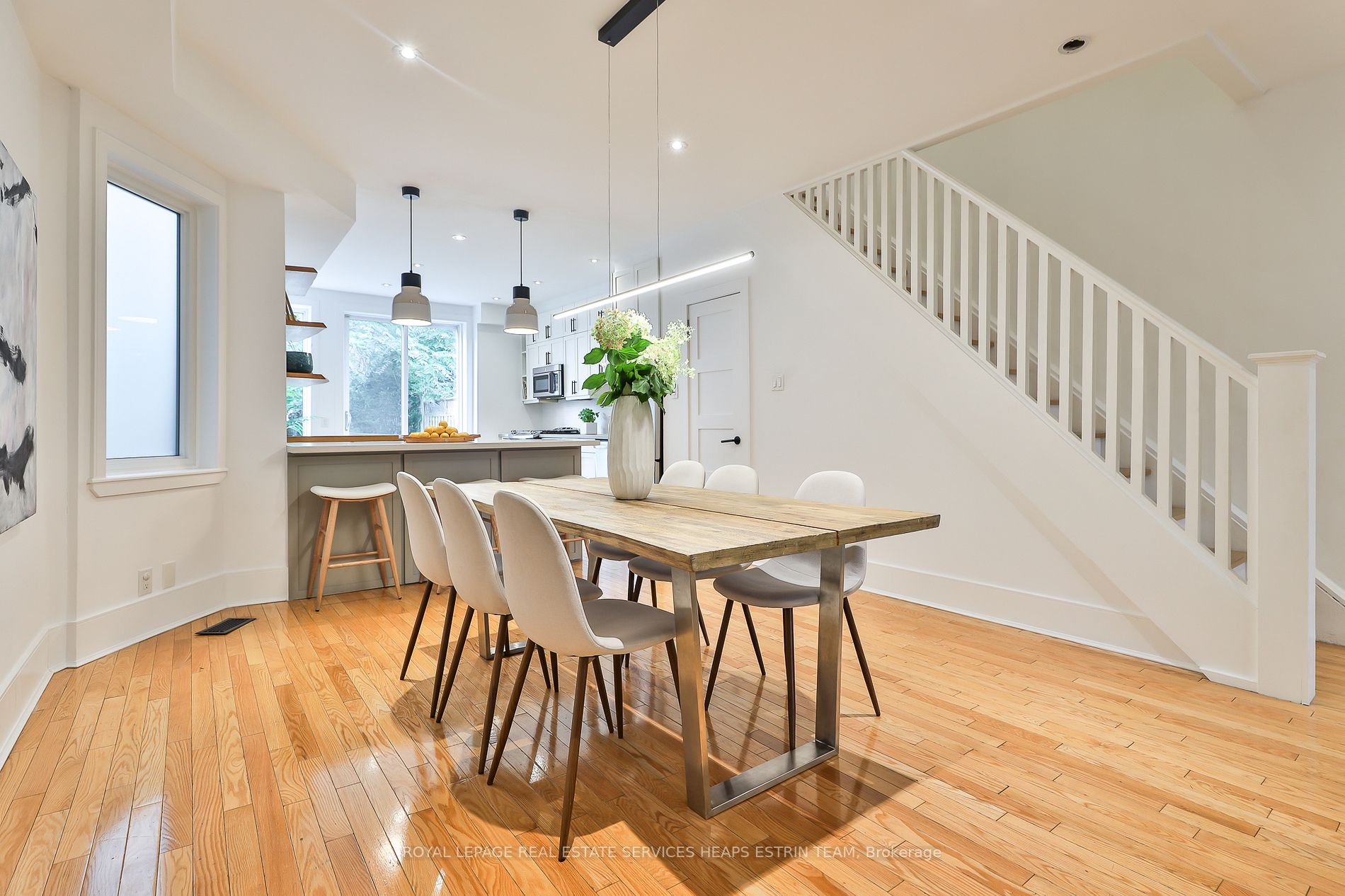 22 Roxton Rd