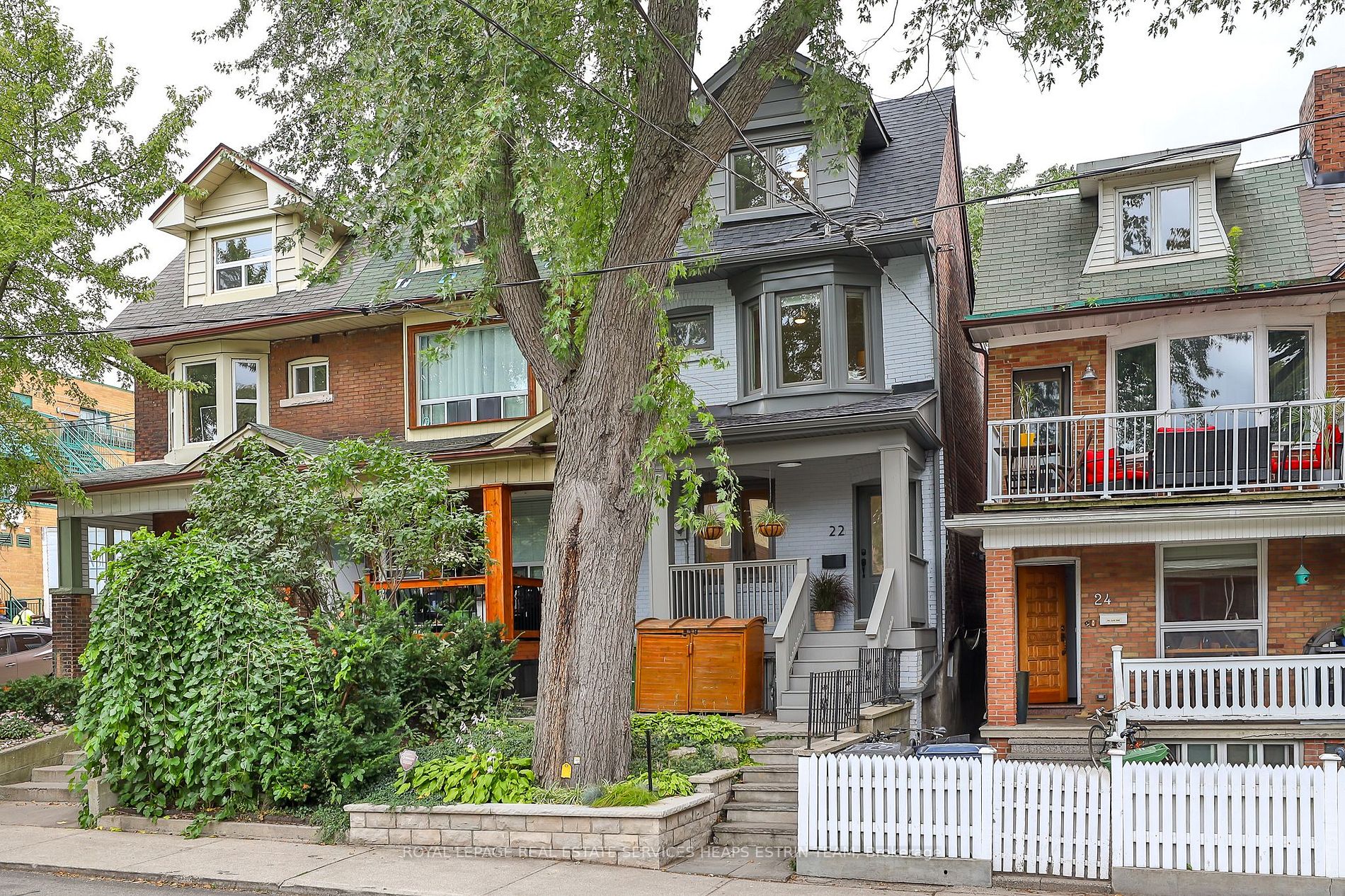 22 Roxton Rd