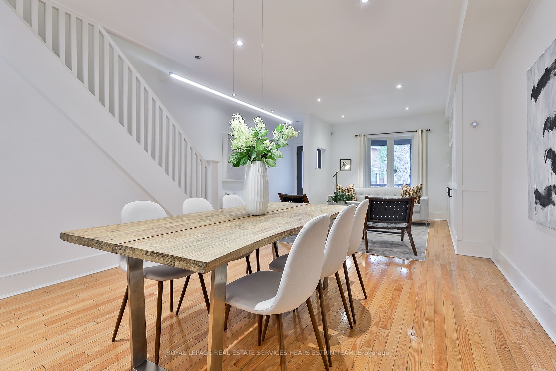22 Roxton Rd
