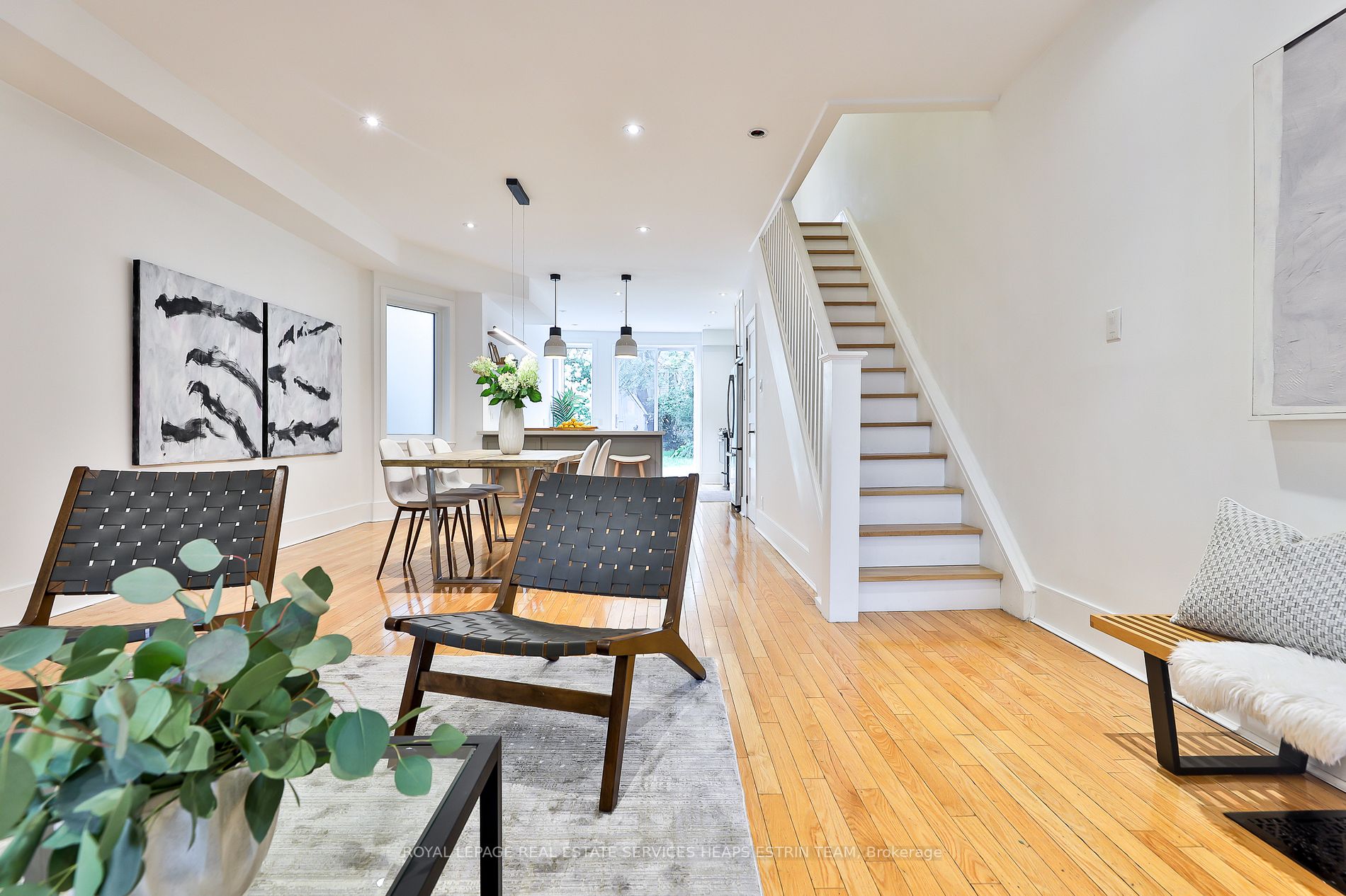 22 Roxton Rd