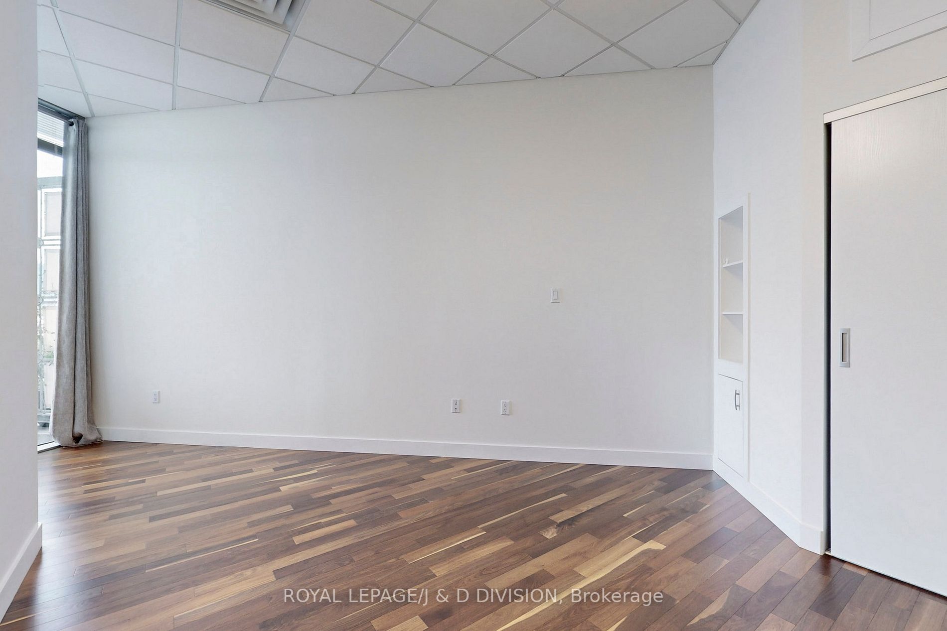 401 Queens Quay W, #103