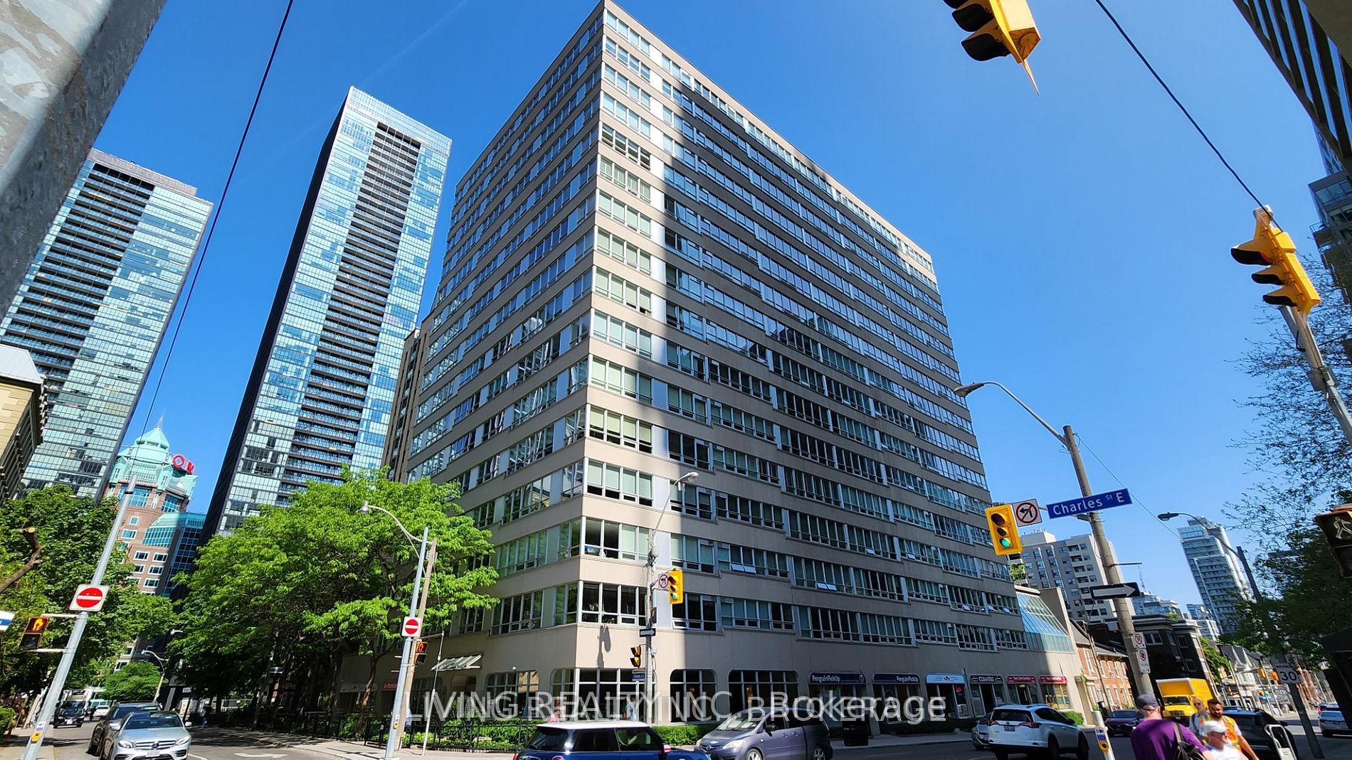 71 Charles St E, #1204