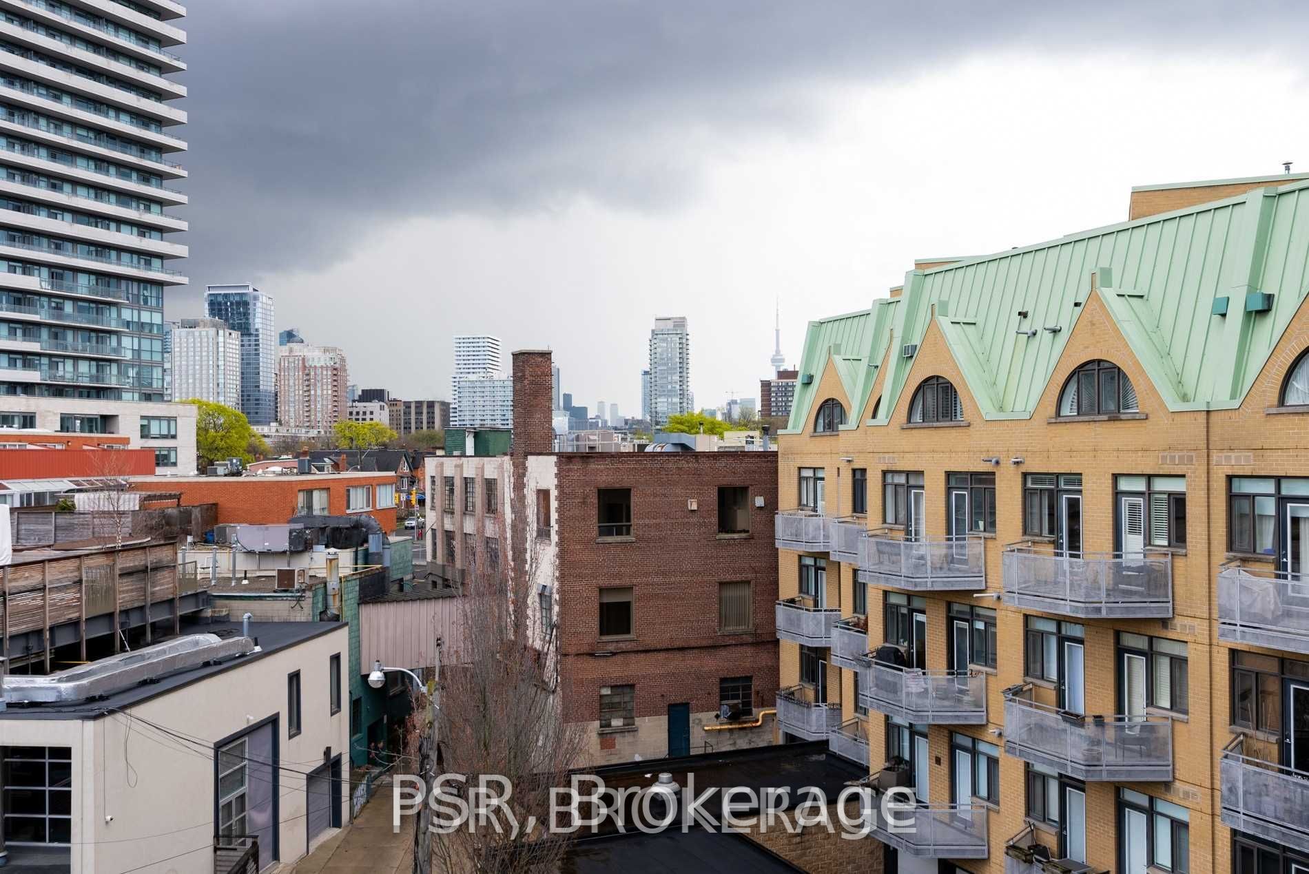 346 Davenport Road, #304