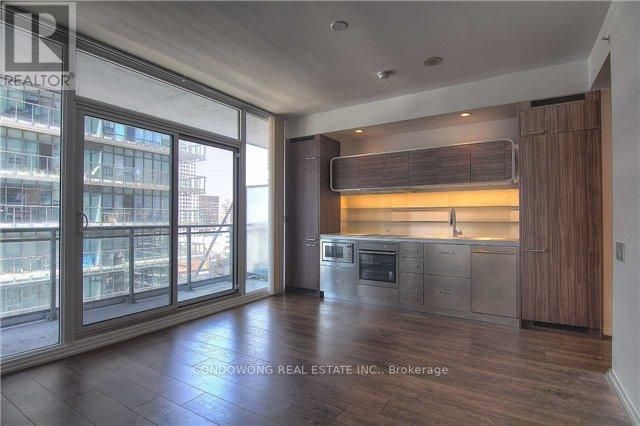 45 Charles St E, #1103