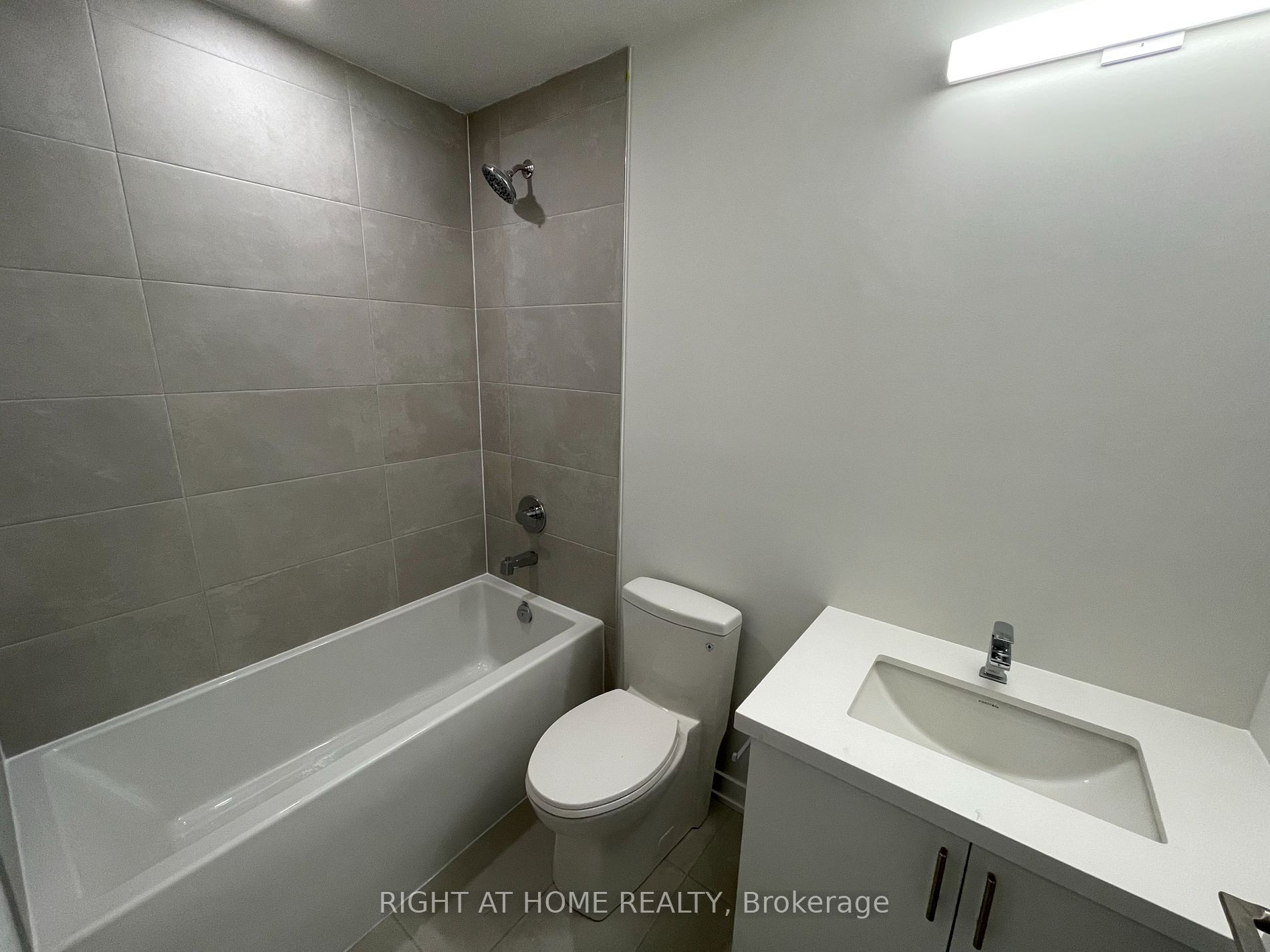 15 Ellerslie Ave, #2210