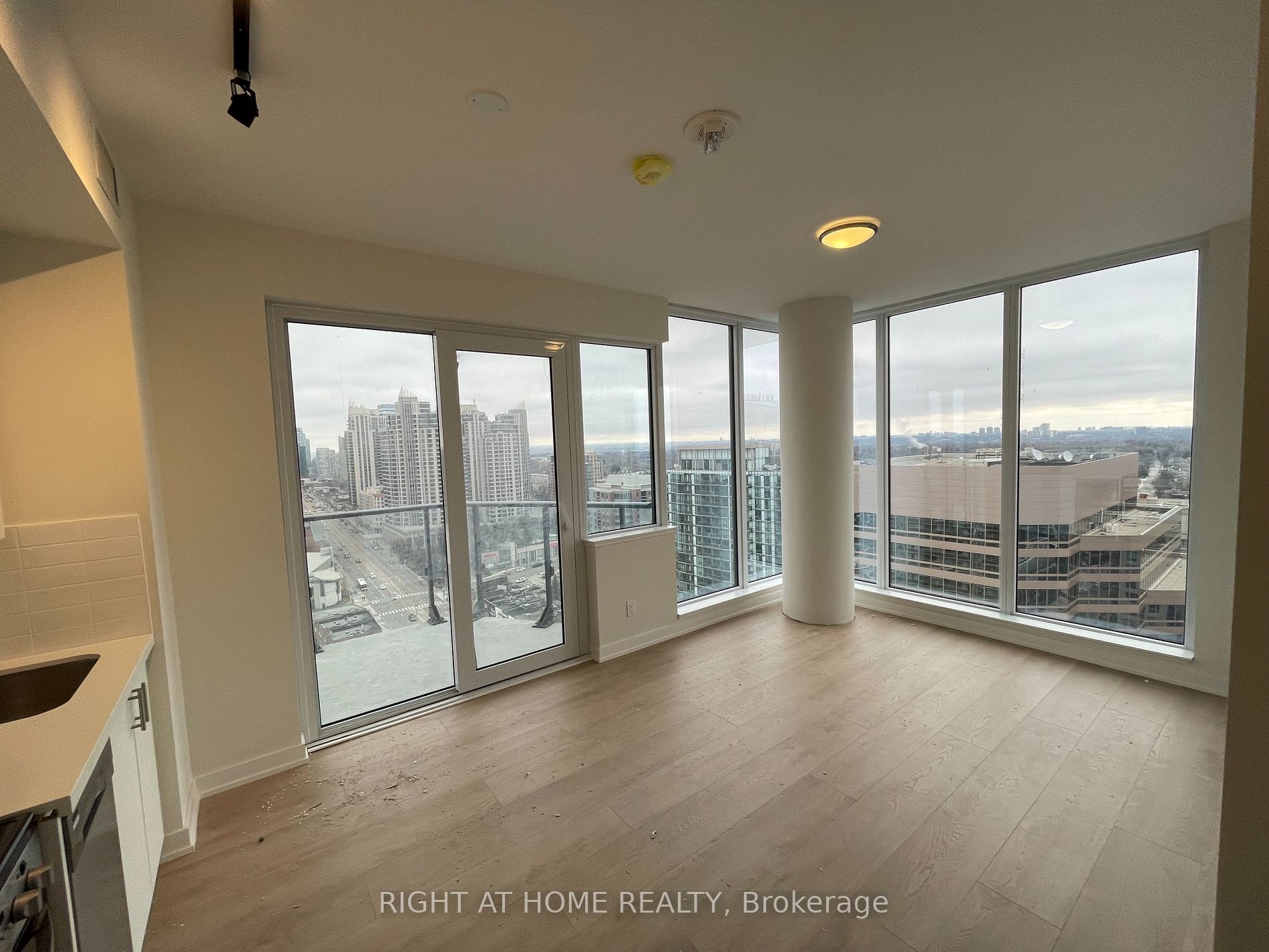 15 Ellerslie Ave, #2210