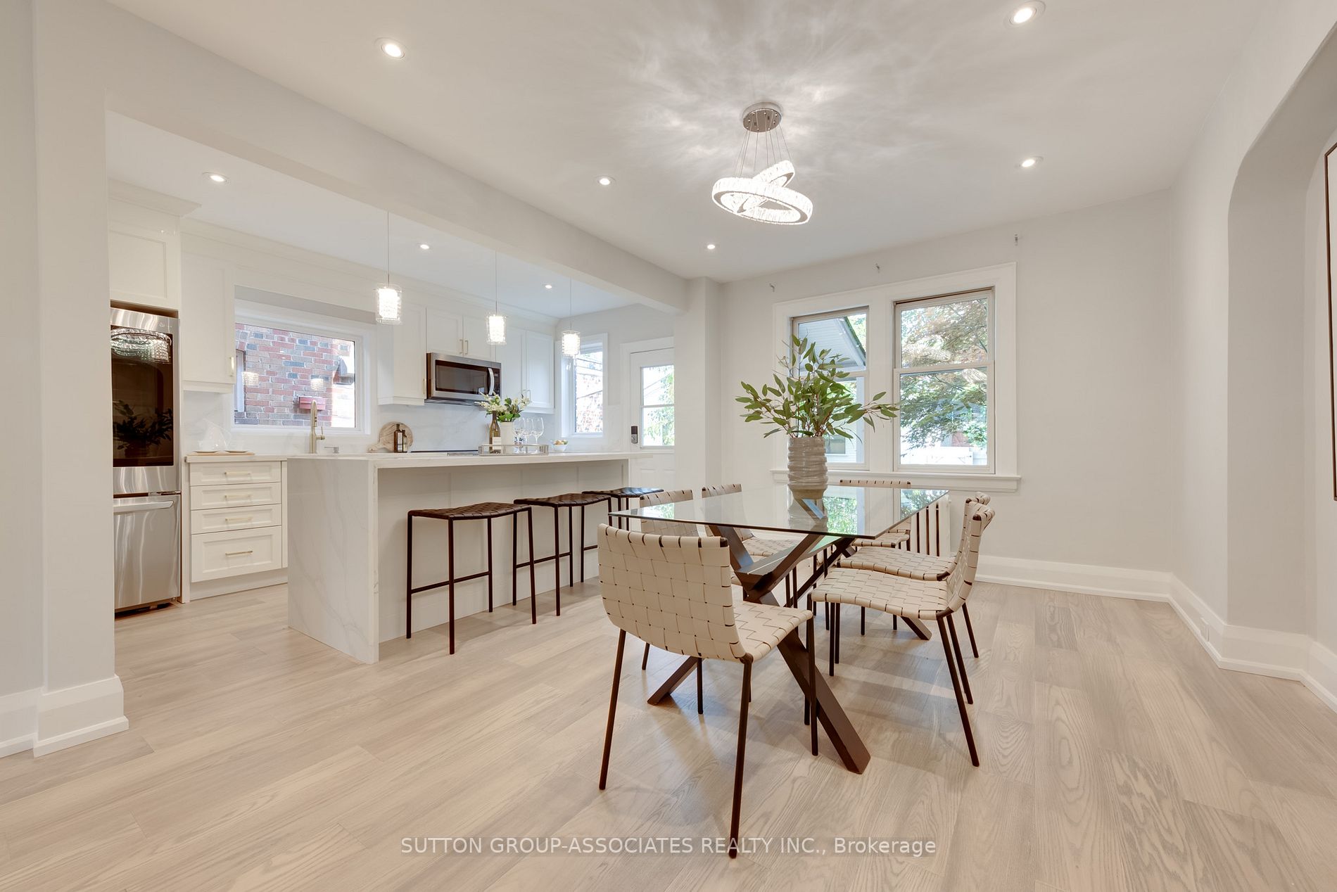 35 Cranbrooke Ave