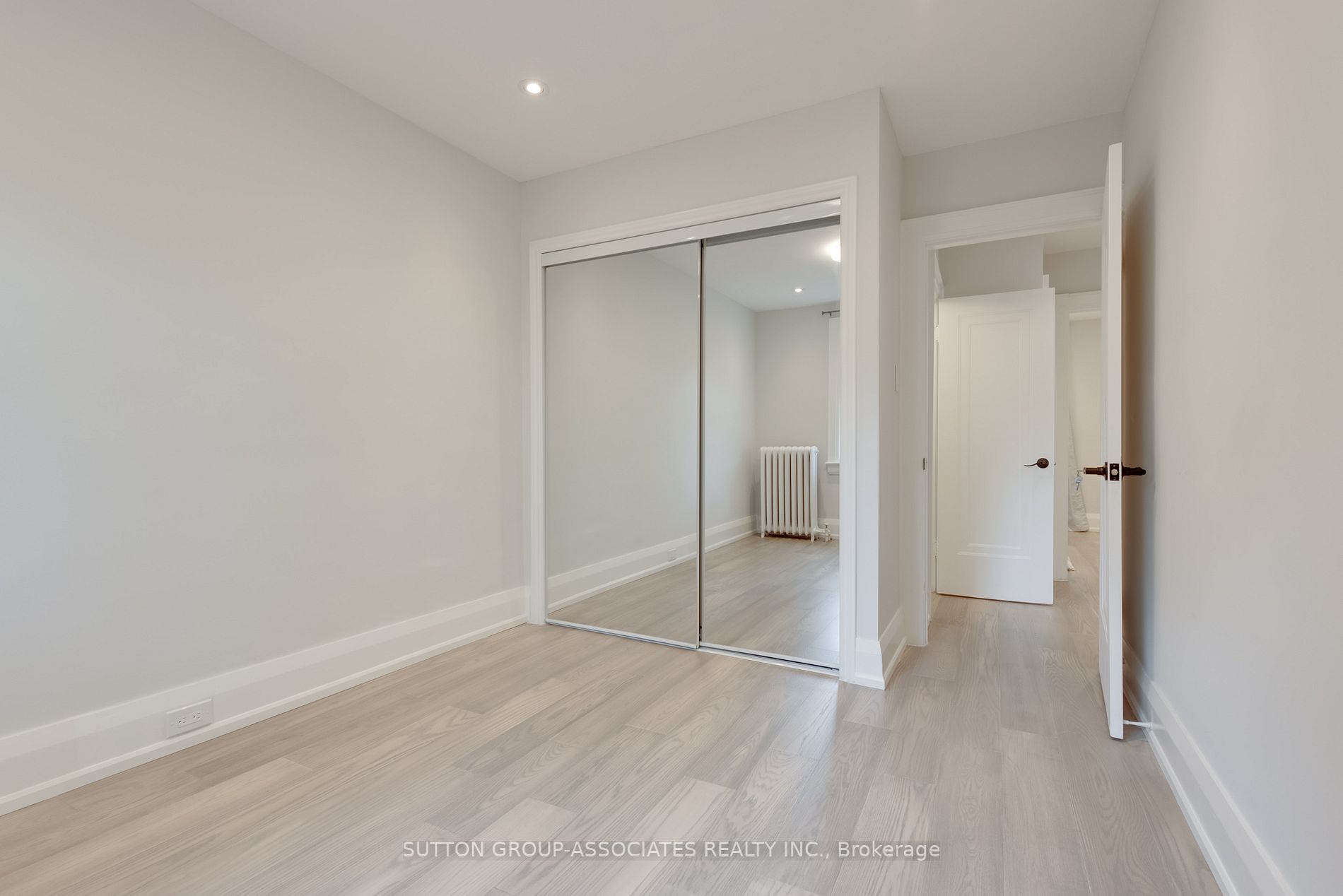 35 Cranbrooke Ave