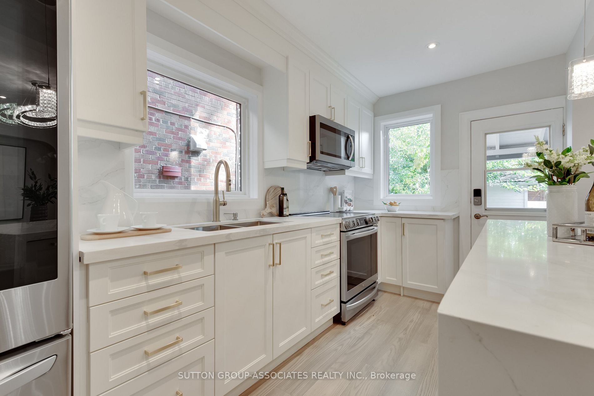 35 Cranbrooke Ave