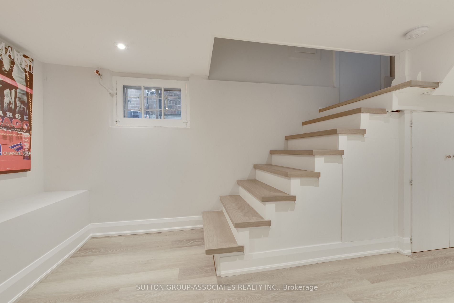 35 Cranbrooke Ave