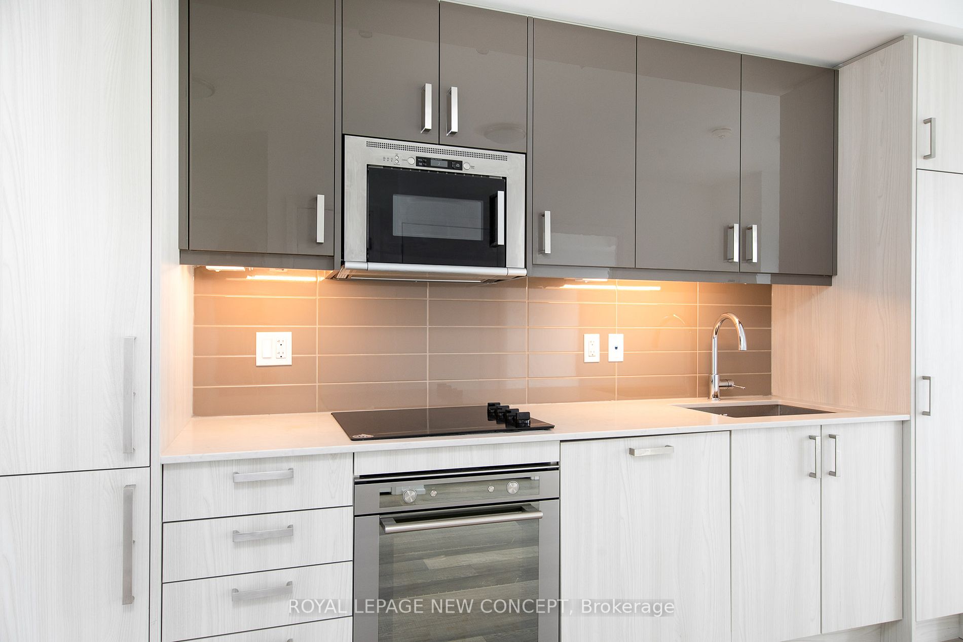 77 Mutual St, #3007
