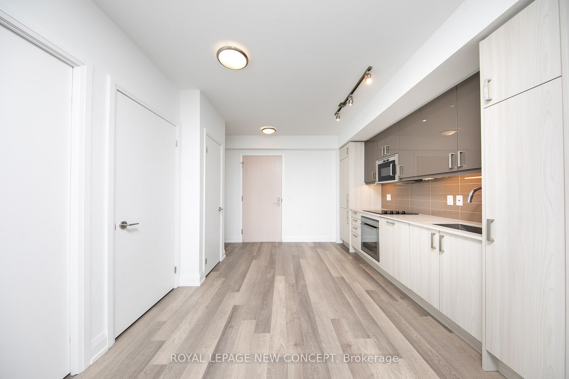 77 Mutual St, #3007