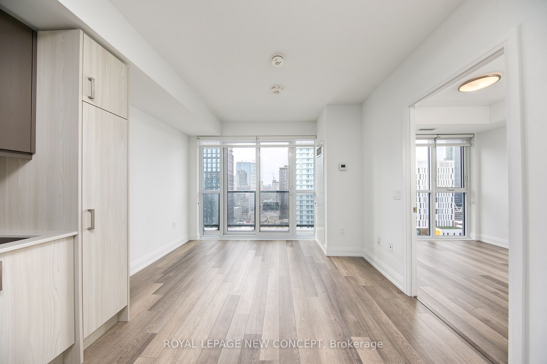 77 Mutual St, #3007