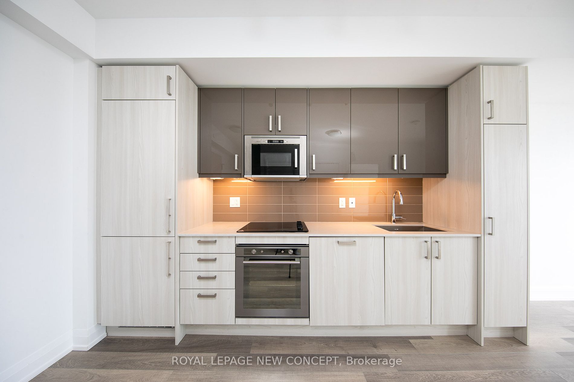 77 Mutual St, #3007
