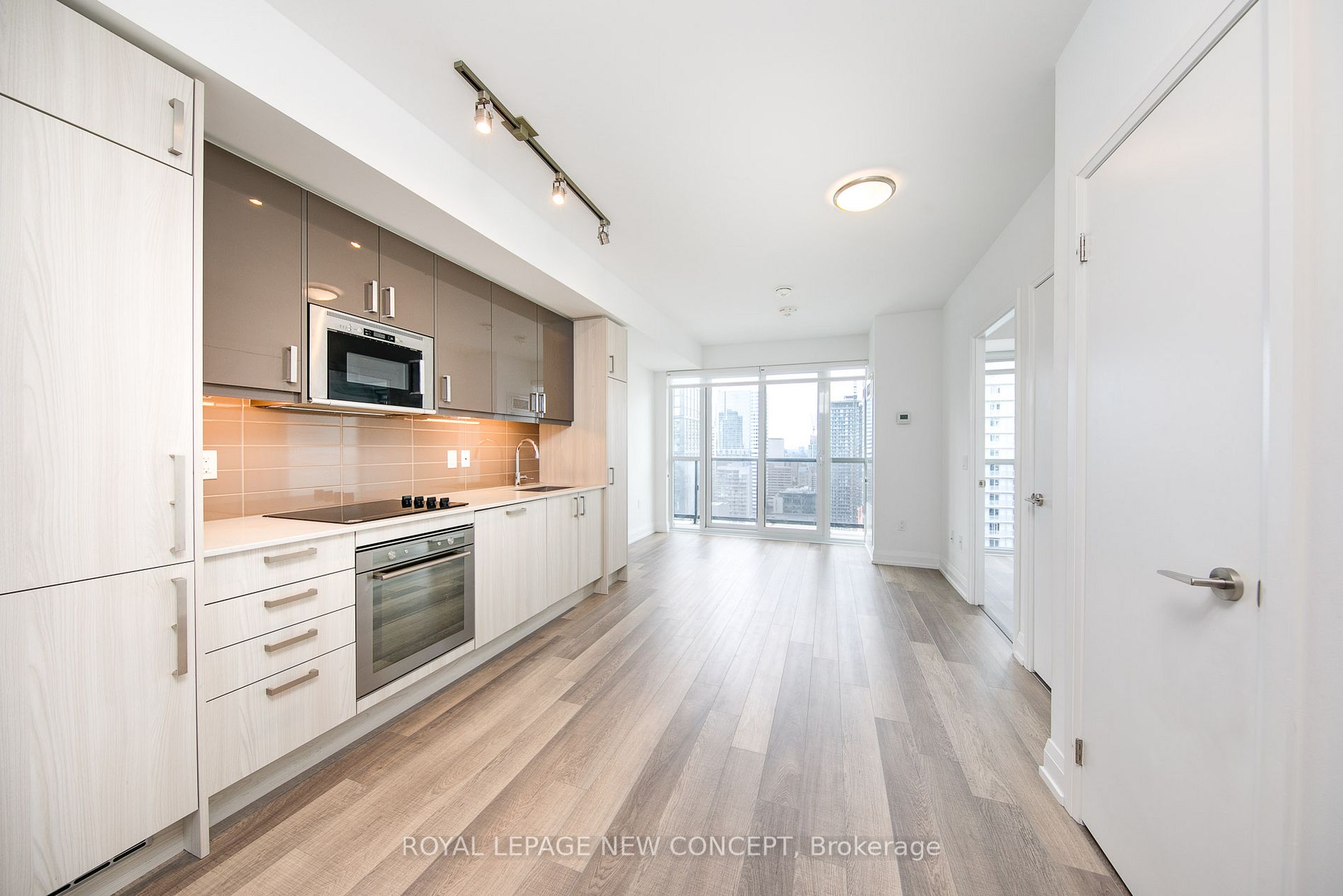 77 Mutual St, #3007