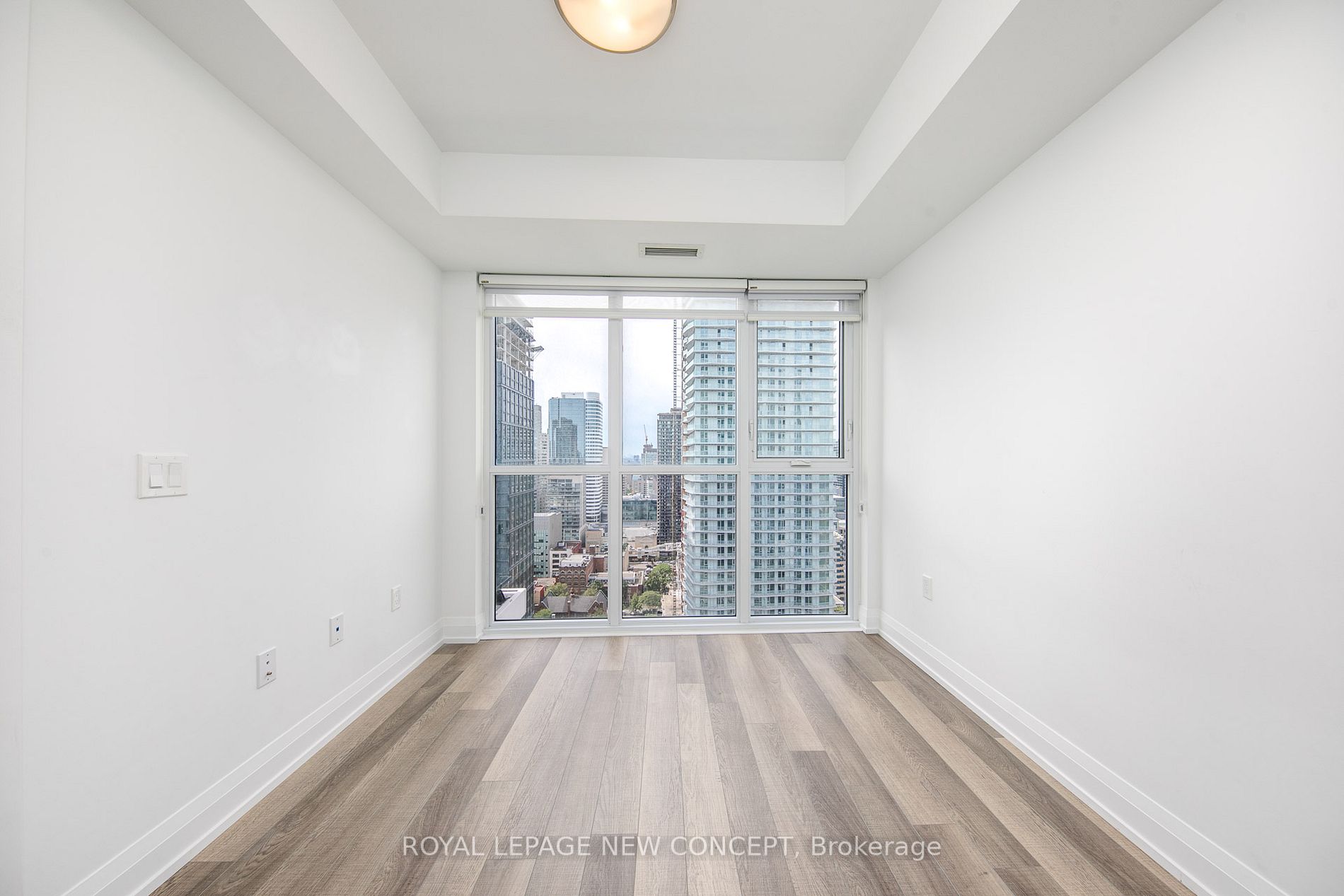 77 Mutual St, #3007