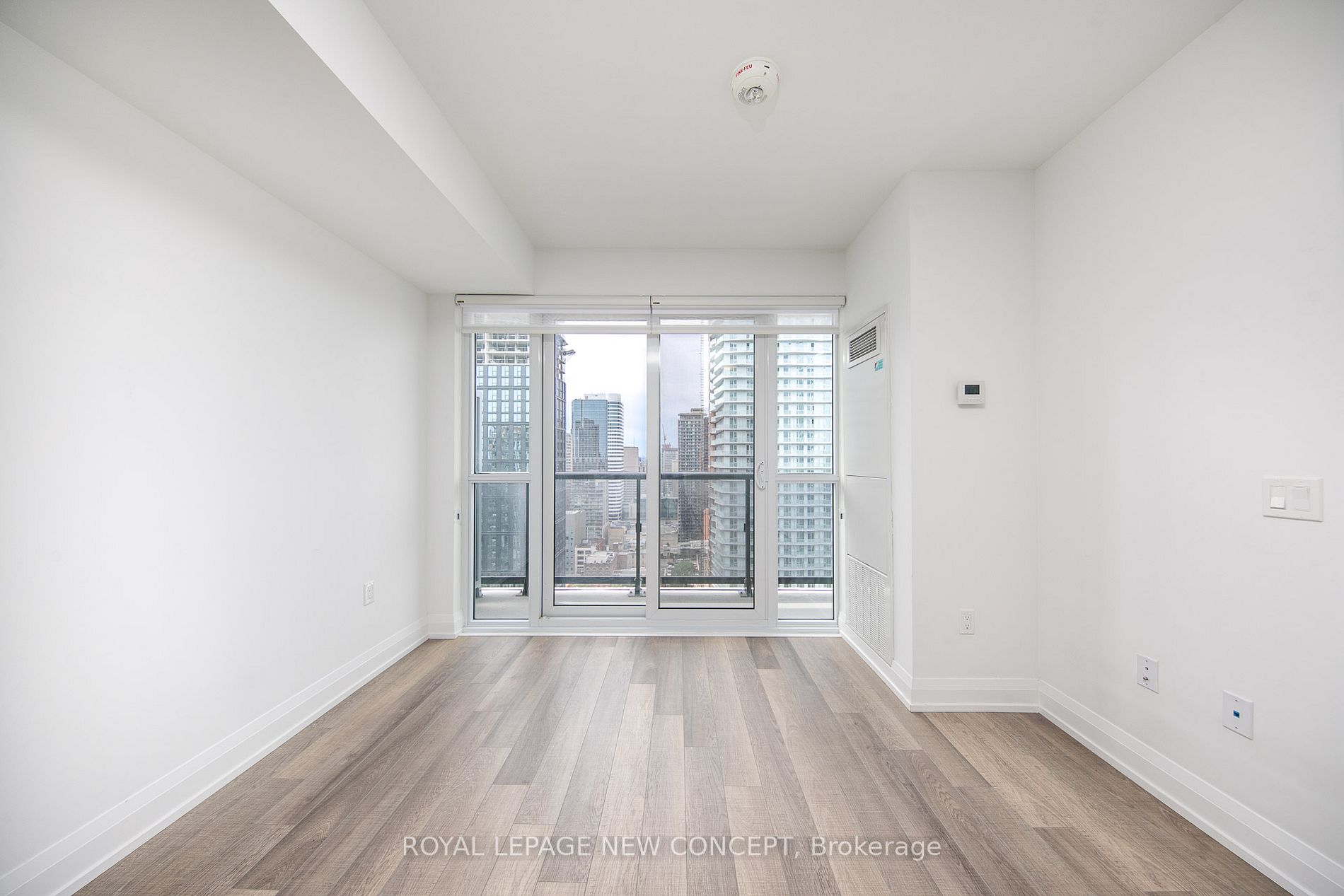 77 Mutual St, #3007