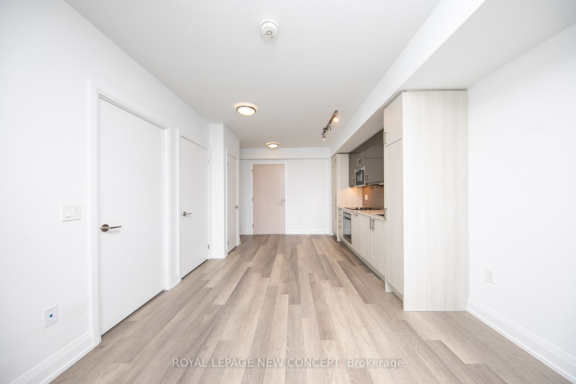 77 Mutual St, #3007