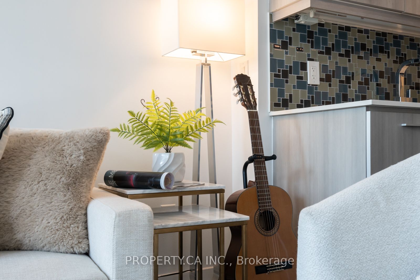105 George St, #507