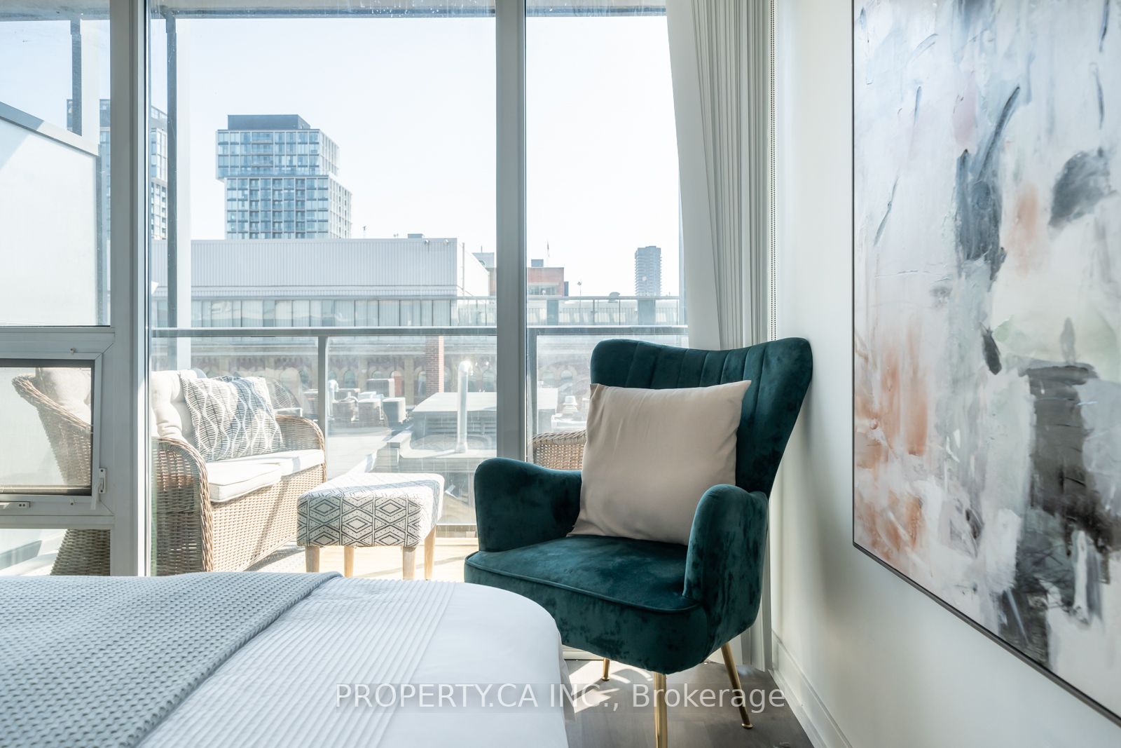 105 George St, #507
