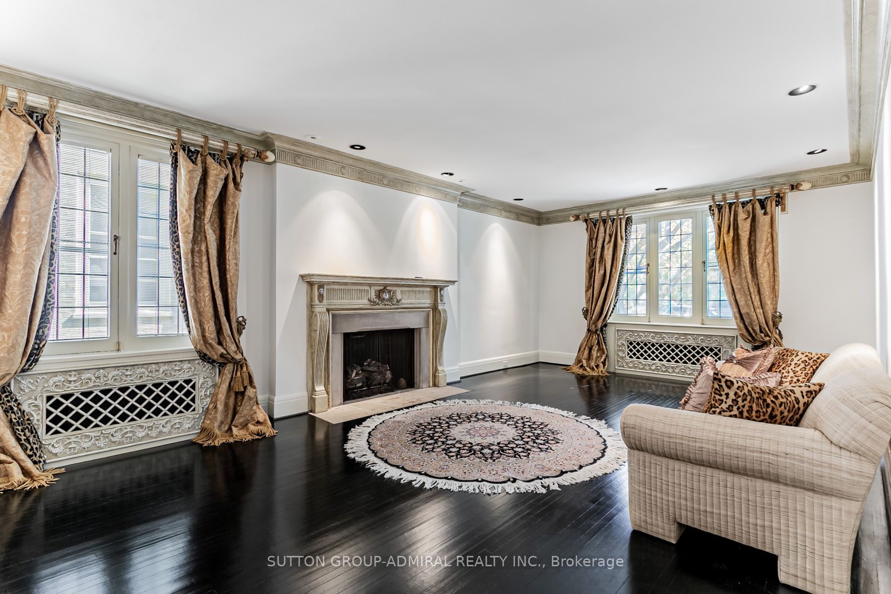 30 Hawarden Cres