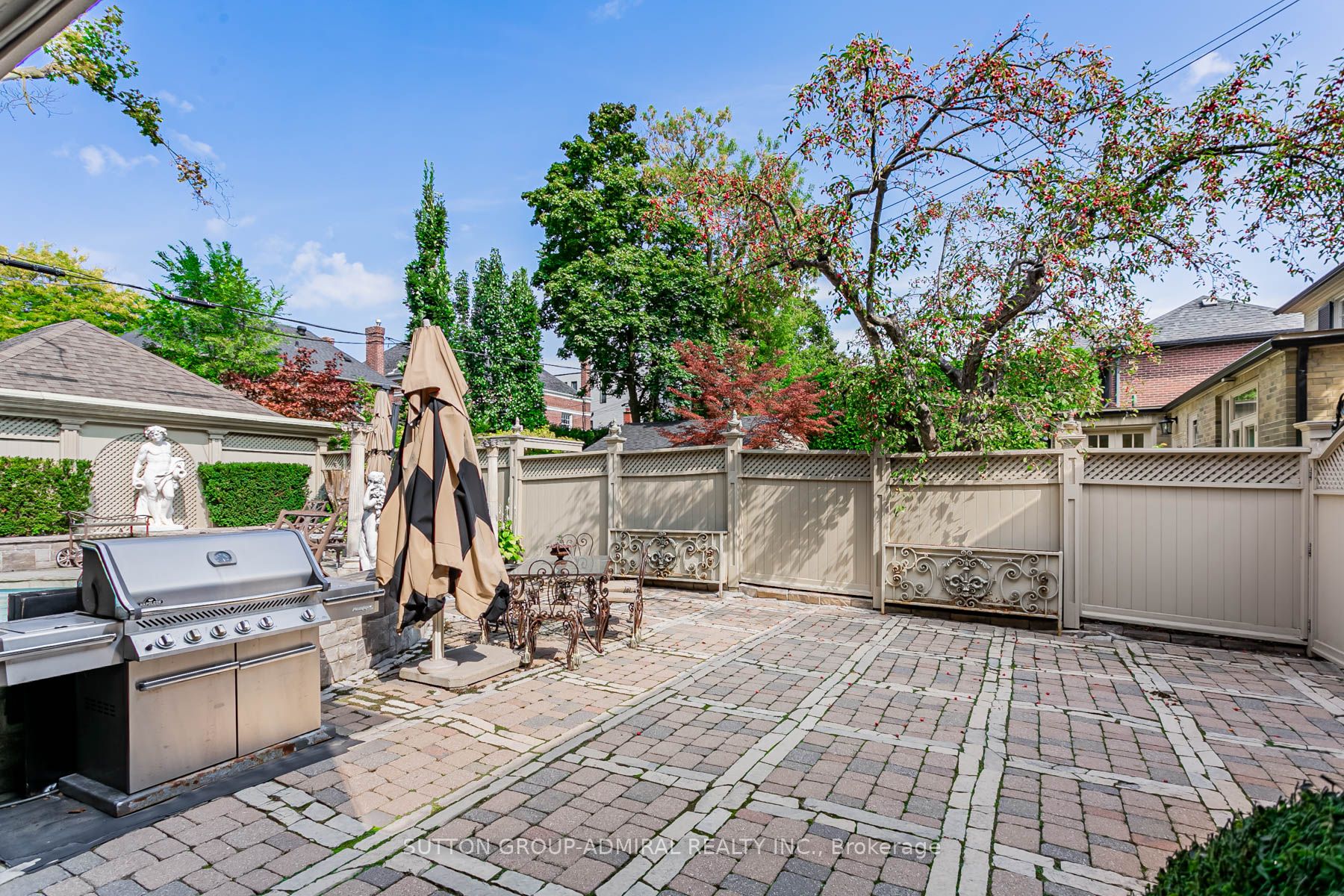 30 Hawarden Cres
